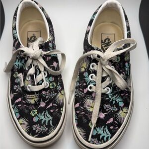 Vans Floral Black Sneakers 5.5 kids